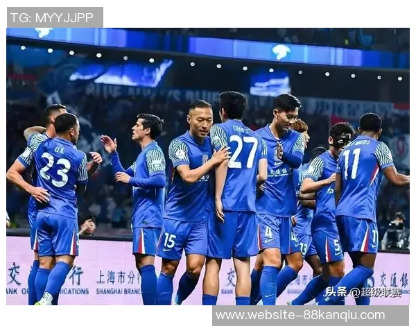 中超激战重庆队迎战山东队双方全力争夺宝贵积分展现精彩对决