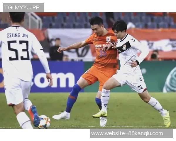 庆南与鲁能激战回顾精彩瞬间分析与赛后点评